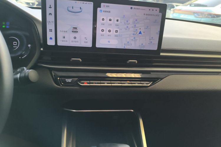 GEELY Emgrand 2025 car image #17