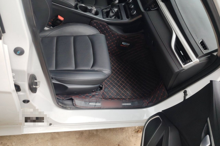 GEELY Emgrand 2020 #25 GEELY Emgrand 2020 car image #25