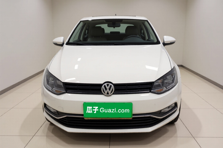 Volkswagen Polo 2019 car image #3