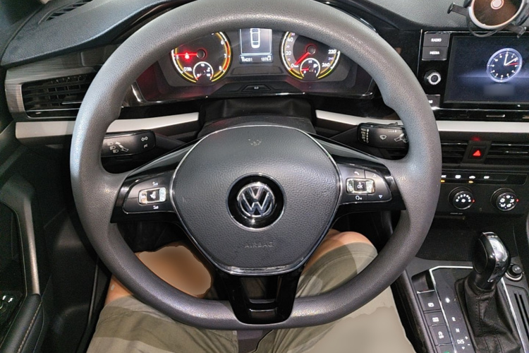 Volkswagen Lavida 2018 #11 Volkswagen Lavida 2018 car image #11