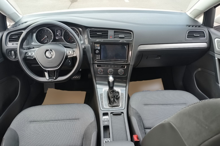 Volkswagen Golf 2019 #10 Volkswagen Golf 2019 car image #10