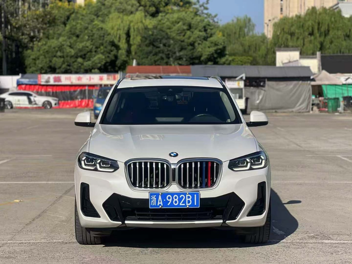 BMW X3 2023 car image #2