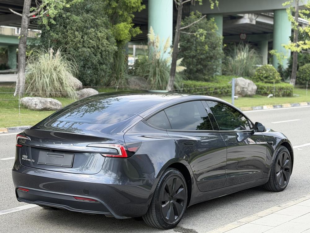 Tesla Model 3 2024 #6 Tesla Model 3 2024 car image #6