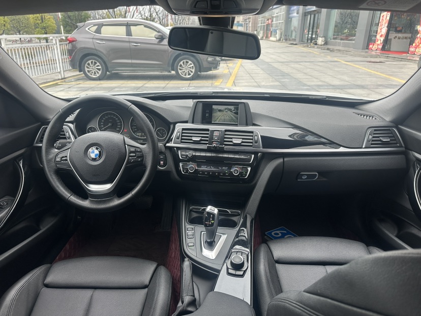 BMW 3 Series GT 2018 #5 BMW 3 Series GT 2018 car image #5
