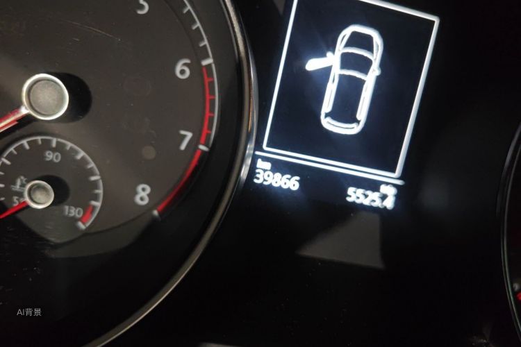 Volkswagen Golf 2019 car image #14