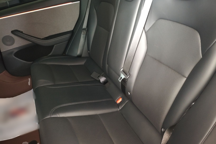 Tesla Model 3 2024 car image #17