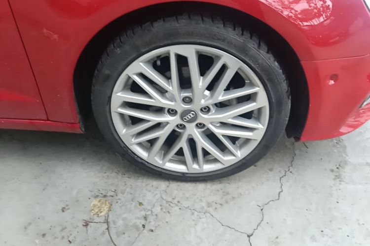 Audi A3 2017 car image #9