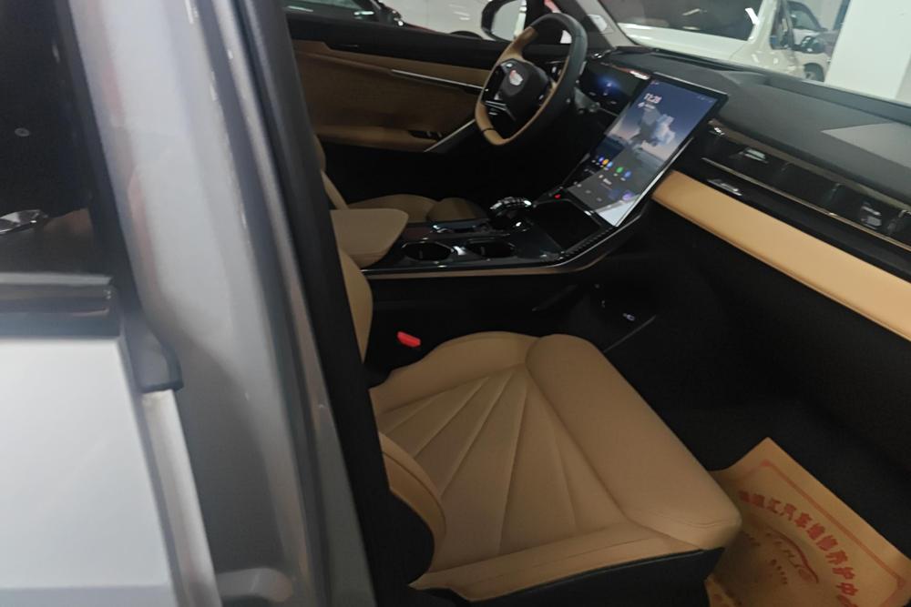GEELY Boyue L 2022 immagine di auto #5