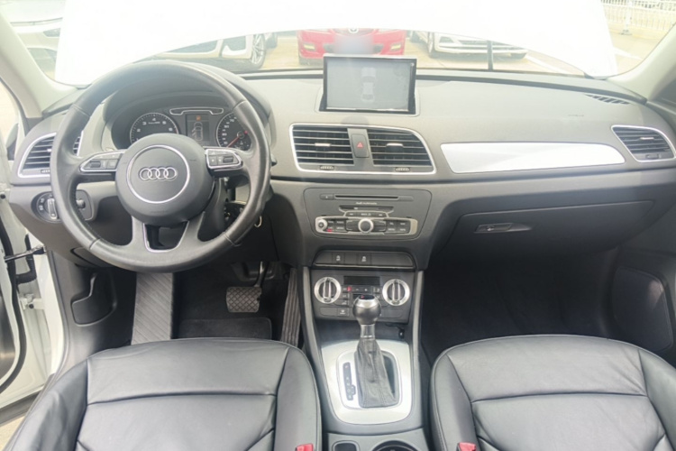 Audi Q3 2014 #11 Audi Q3 2014 car image #11