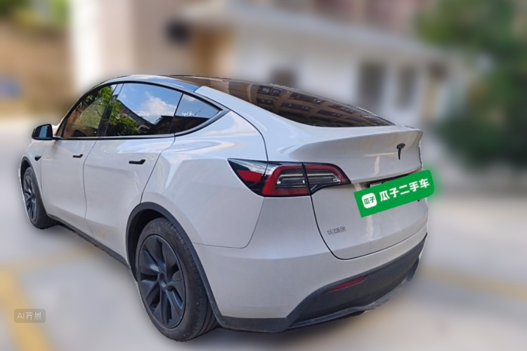 Tesla Model Y 2024 #5 Tesla Model Y 2024 car image #5