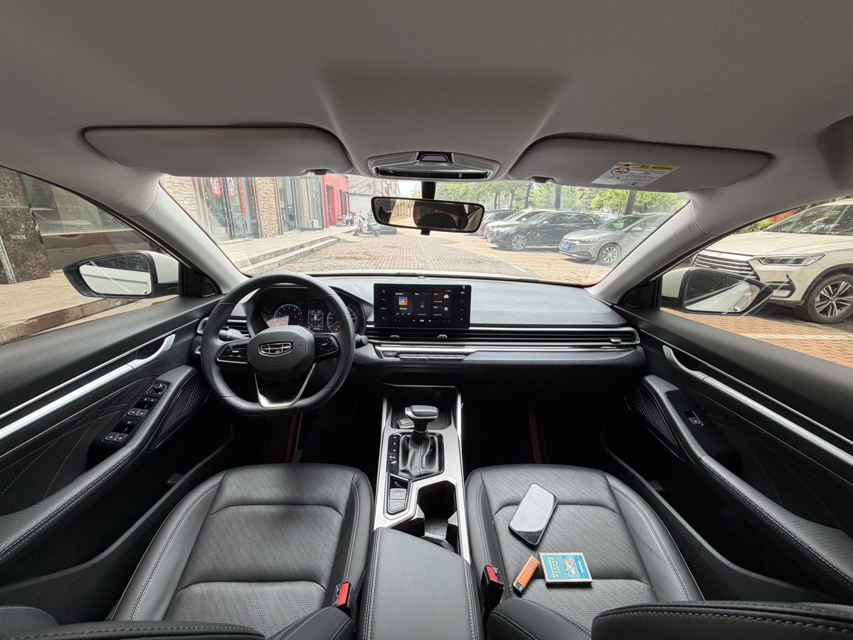 GEELY Emgrand 2023 #4 GEELY Emgrand 2023 car image #4