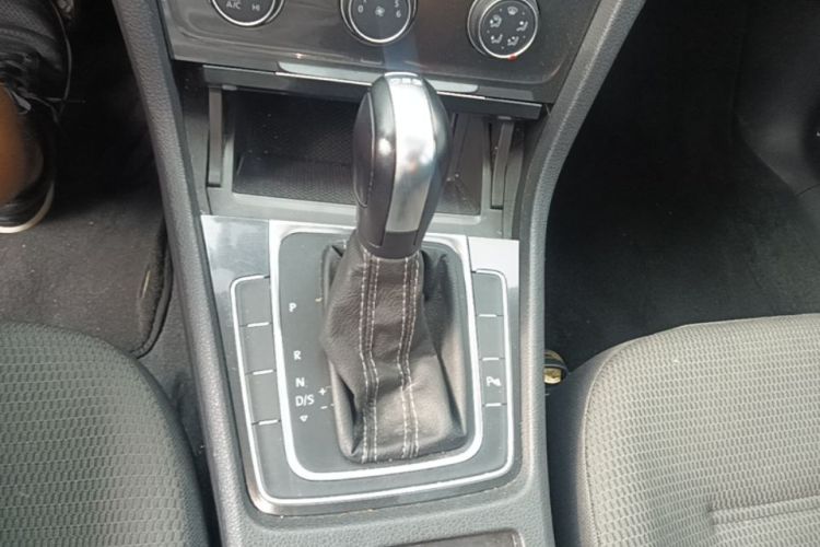 Volkswagen Golf 2017 #14 Volkswagen Golf 2017 car image #14