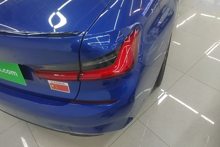 BMW 3 Series 2020 car image #8