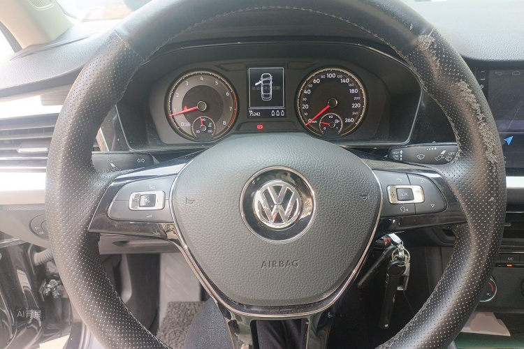 Volkswagen Lavida 2019 #12 Volkswagen Lavida 2019 car image #12