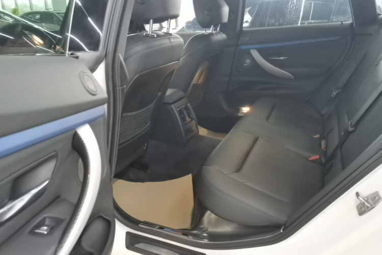 BMW 3 Series GT 2019 #17 BMW 3 Series GT 2019 immagine di auto #17