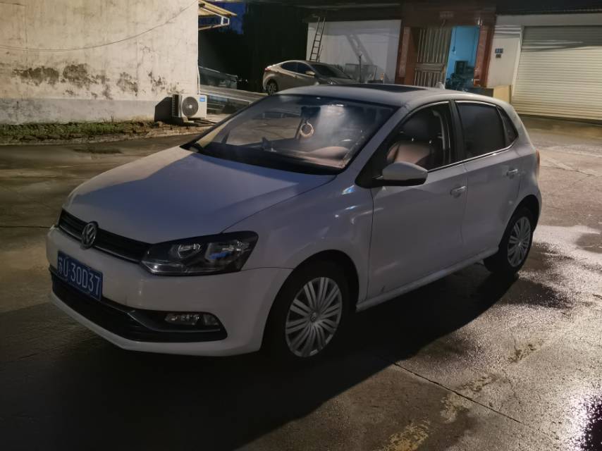 Volkswagen Polo 2019 car image 