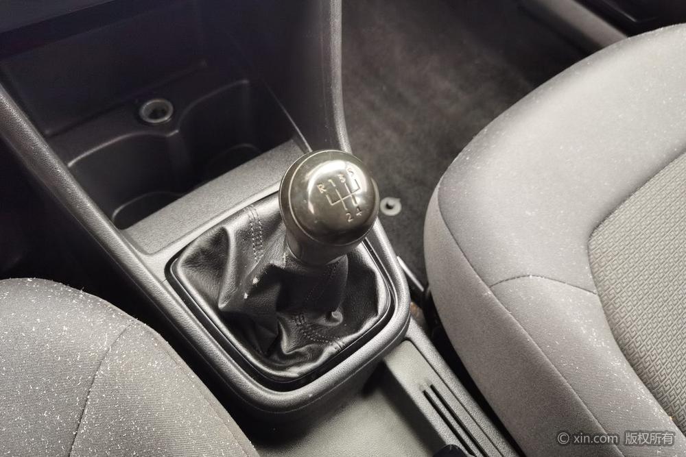Volkswagen Santana 2015 car image #15