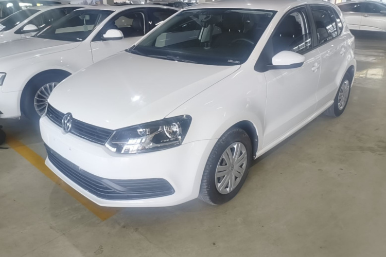 Volkswagen Polo 2017 car image #2