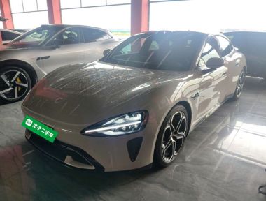 MI SU7 2024 car image 