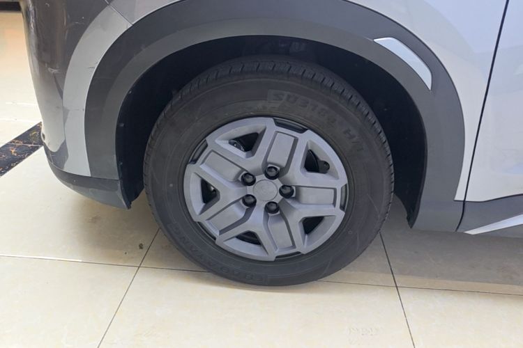 BYD YuanUP 2025 #9 BYD YuanUP 2025 car image #9