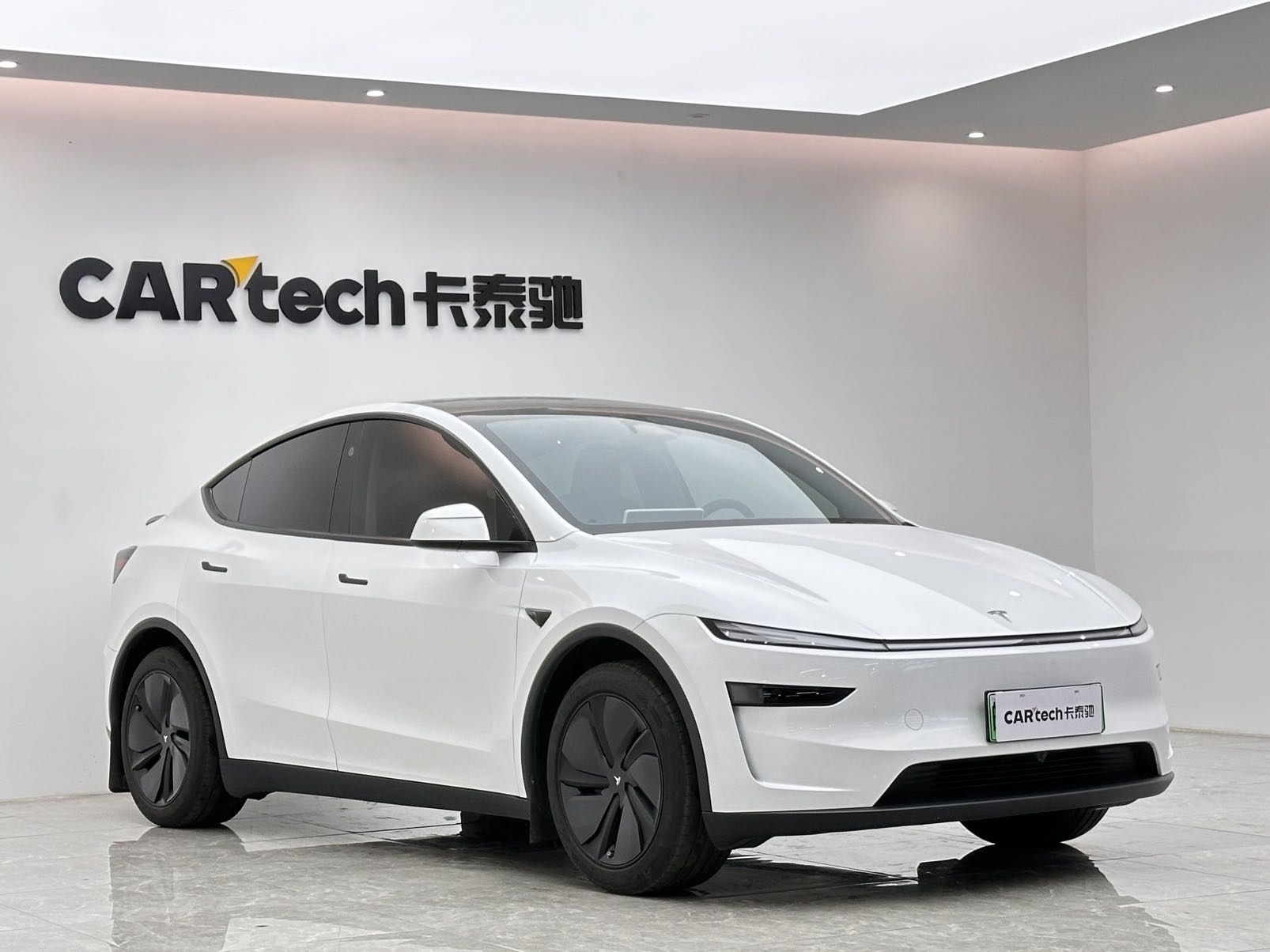 Tesla Model Y 2025 #3 Tesla Model Y 2025 imagen de coche #3
