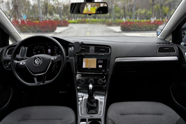 Volkswagen Golf 2020 #9 Volkswagen Golf 2020 car image #9