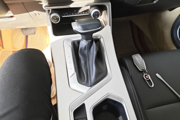 GEELY Coolray 2024 immagine di auto #14