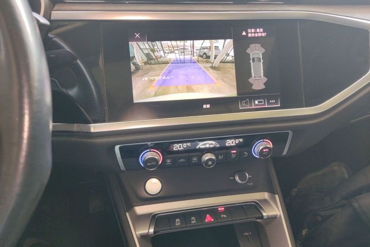 Audi Q3 2019 #13 Audi Q3 2019 car image #13