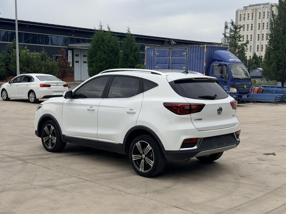 MG ZS 2017 #4 MG ZS 2017 car image #4