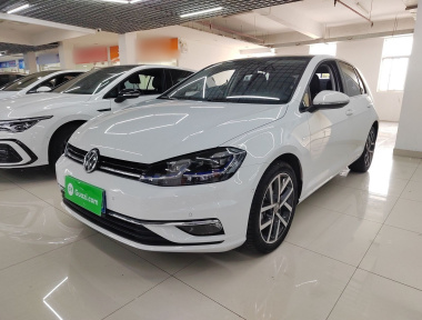 Volkswagen Golf 2020 car image 