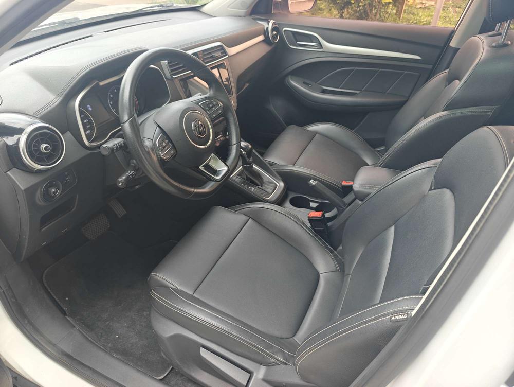 MG ZS 2017 #8 MG ZS 2017 car image #8