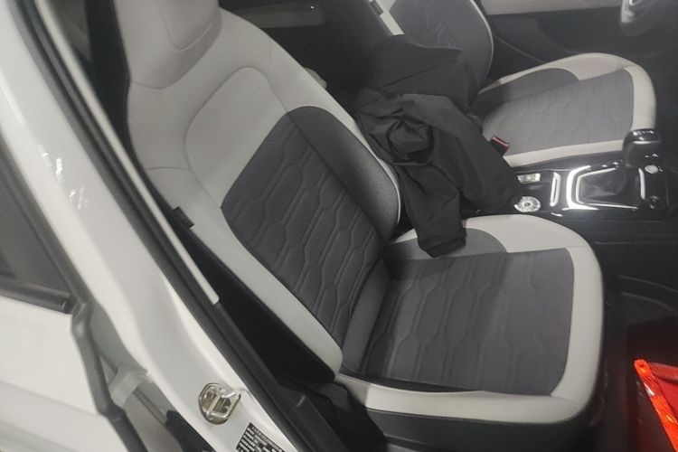 Volkswagen Tharu 2025 image de voiture #24