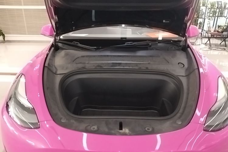 Tesla Model Y 2021 #20 Tesla Model Y 2021 car image #20