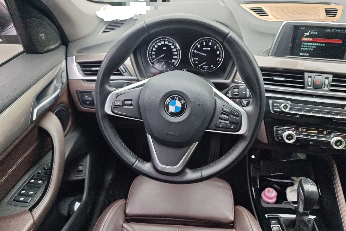 BMW X1 2018 car image #24