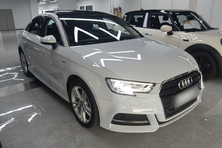 Audi A3 2018 #4 Audi A3 2018 car image #4