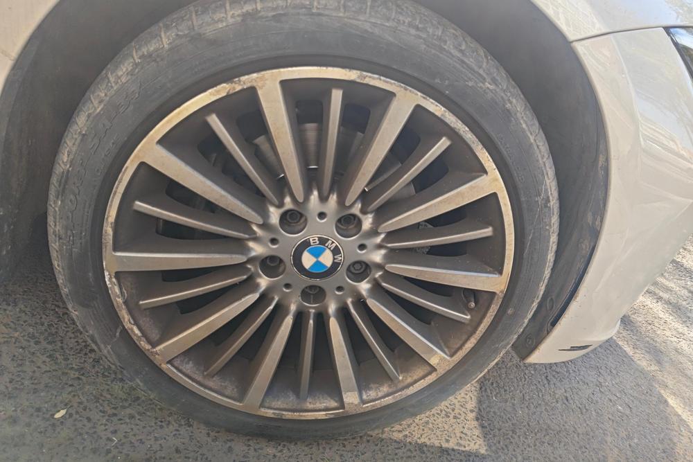 BMW 3 Series 2017 #8 BMW 3 Series 2017 car image #8