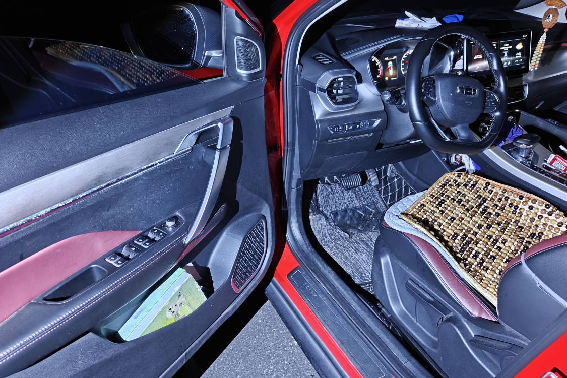 GEELY Coolray 2022 #23 GEELY Coolray 2022 car image #23