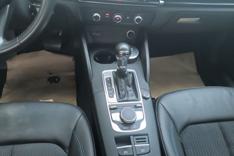 Audi A3 2020 car image #18