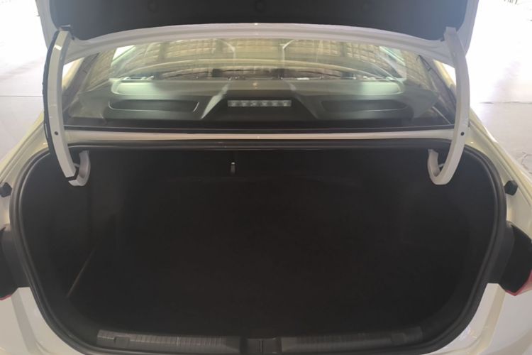 Volkswagen Bora 2023 car image #21