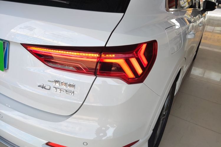 Audi Q3 2022 #8 Audi Q3 2022 car image #8