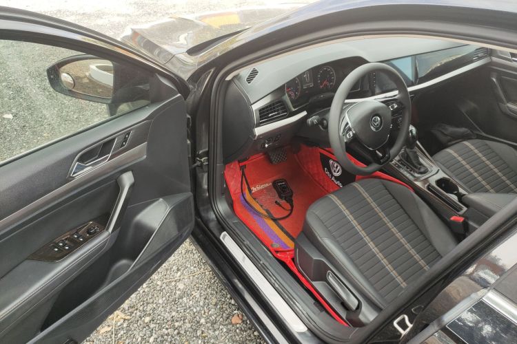 Volkswagen Lavida 2019 car image #16