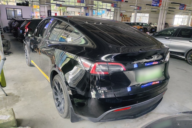 Tesla Model Y 2021 #5 Tesla Model Y 2021 immagine di auto #5