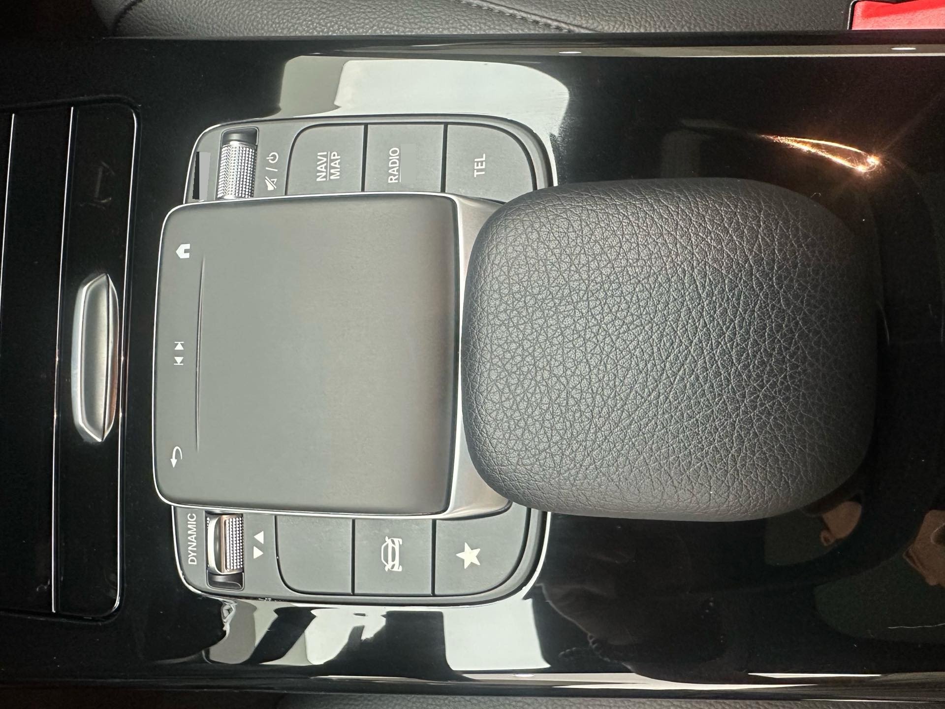GEELY Vision X6 2023 car image #13
