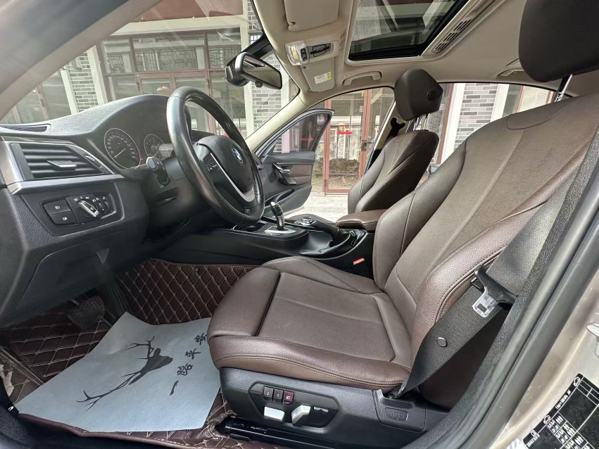 BMW 3 Series 2018 #4 BMW 3 Series 2018 car image #4