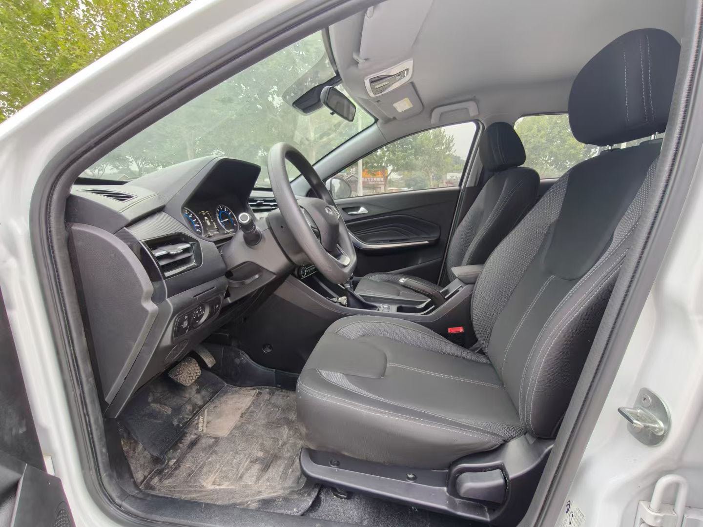 Chery Tiggo 3x 2024 car image #6