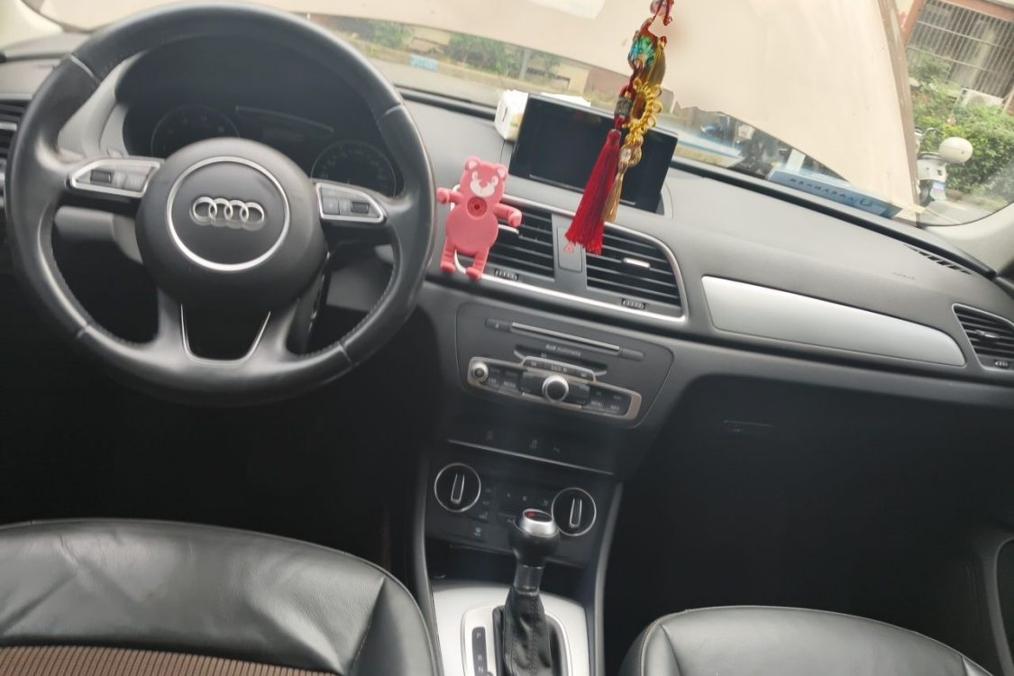 Audi Q3 2017 #21 Audi Q3 2017 car image #21