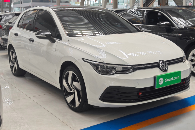 Volkswagen Golf 2024 صورة سيارة #6