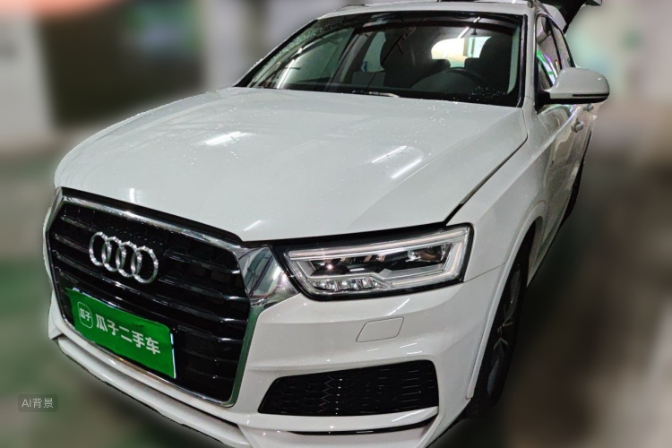 Audi Q3 2018 car image #2