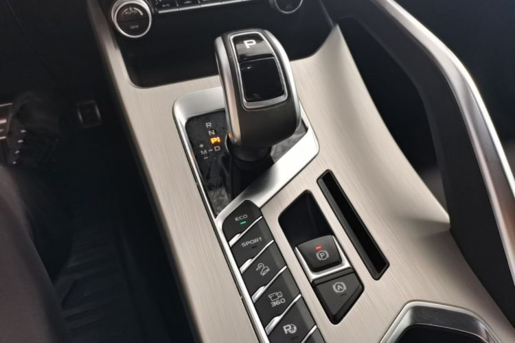 GEELY Coolray 2019 #18 GEELY Coolray 2019 car image #18