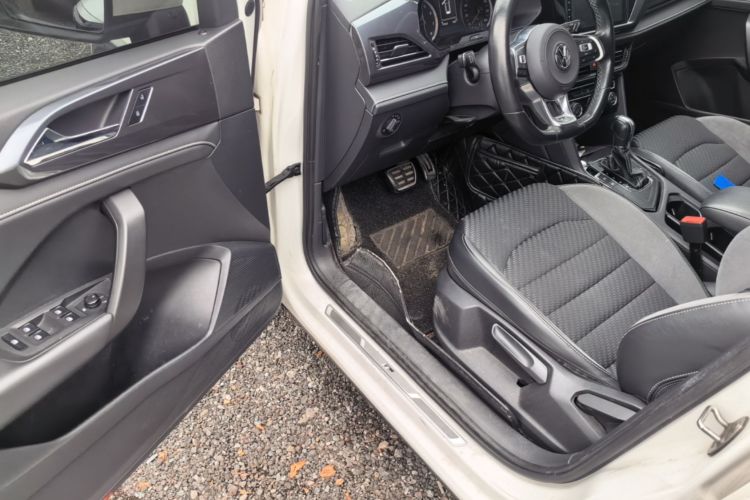 Volkswagen Tharu 2019 car image #13
